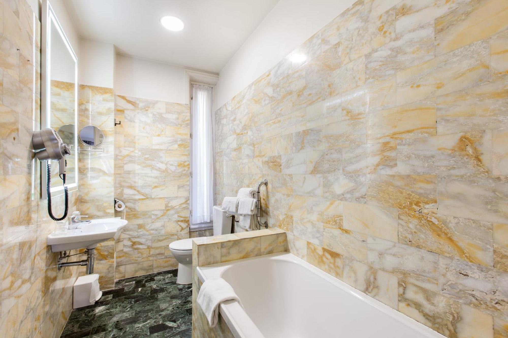 Hotel Bonaparte Paris Ngoại thất bức ảnh